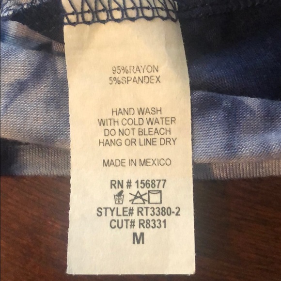 Revive Crop T Shirt Size Medium - Picture 6 of 6